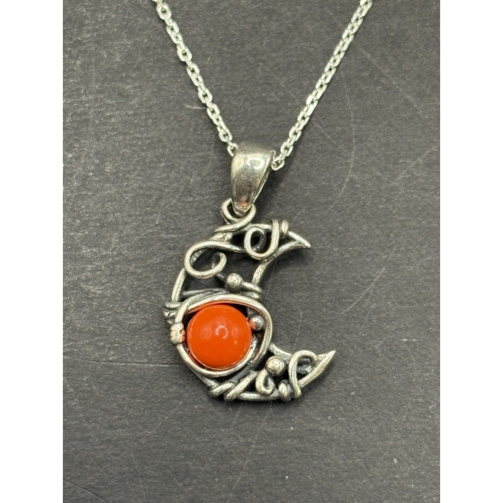 18" NewCondition SterlingSilver Carnelian Artisan Crescent Moon Pendant Necklace